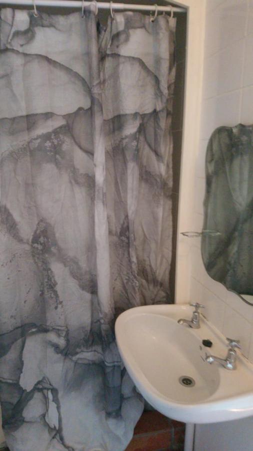 Independent Quaint Flat, Close To Beach Cape Town Bagian luar foto