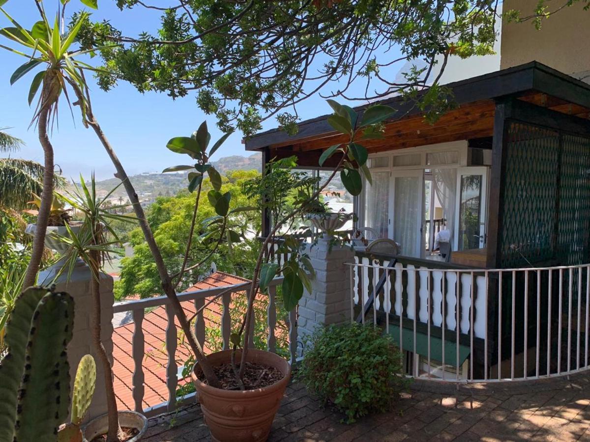 Independent Quaint Flat, Close To Beach Cape Town Bagian luar foto
