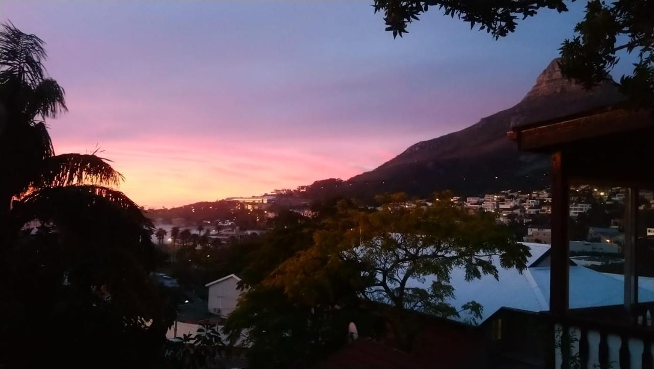 Independent Quaint Flat, Close To Beach Cape Town Bagian luar foto