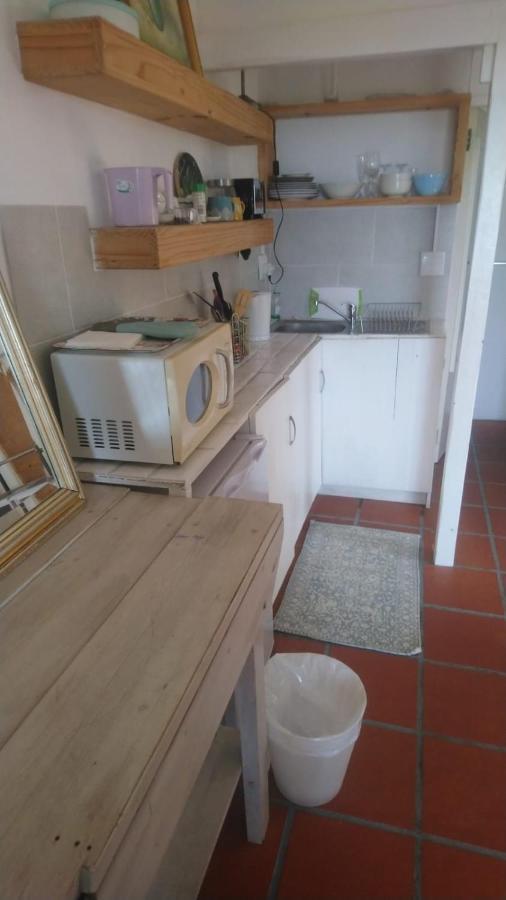 Independent Quaint Flat, Close To Beach Cape Town Bagian luar foto