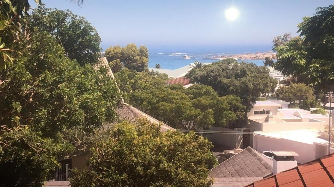 Independent Quaint Flat, Close To Beach Cape Town Bagian luar foto