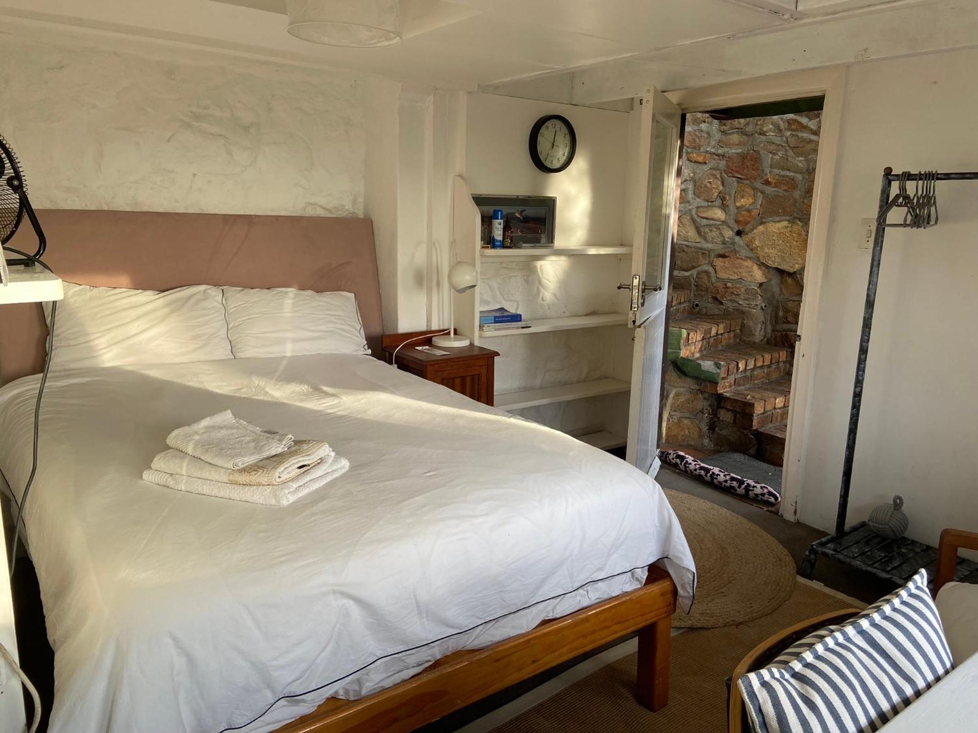 Independent Quaint Flat, Close To Beach Cape Town Bagian luar foto